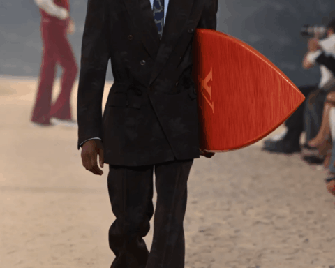 Louis Vuitton SS27 Show von Pharrell mit neun Meter hoher Welle in Paris